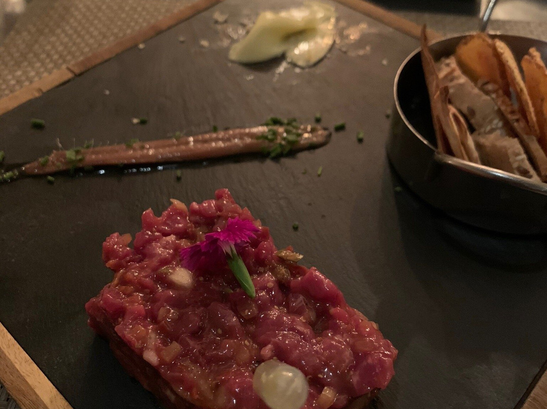 Unlugar LivingBar-卡斯特尔德费尔斯必去景点