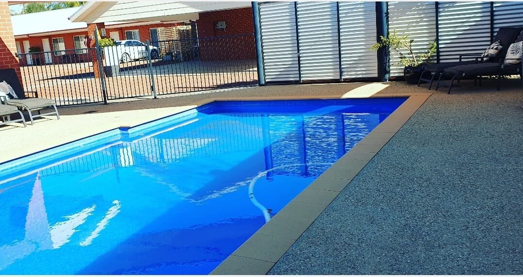 Hillston Motor Inn On High主图