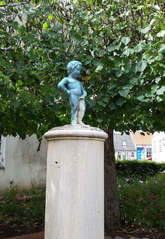 Manneken Pis, Bogense-博恩瑟必去景点