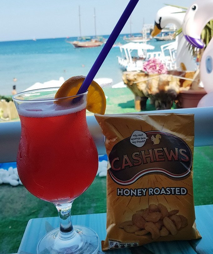 Escape Beach Club景点图片