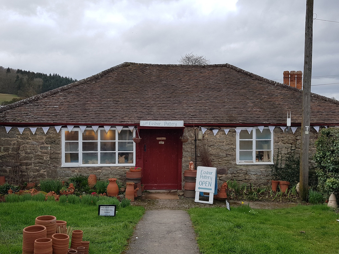 Eastnor Pottery & The Flying Potter景点图片