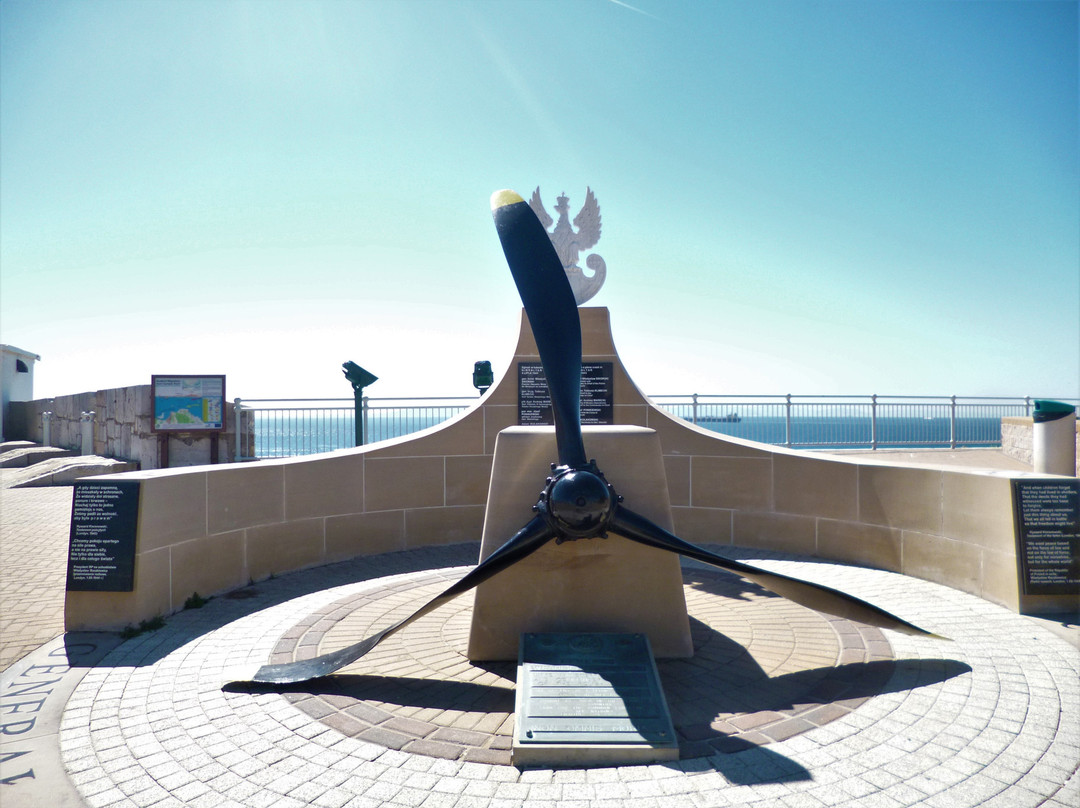 Sikorski Memorial-Gibraltar Town必去景点