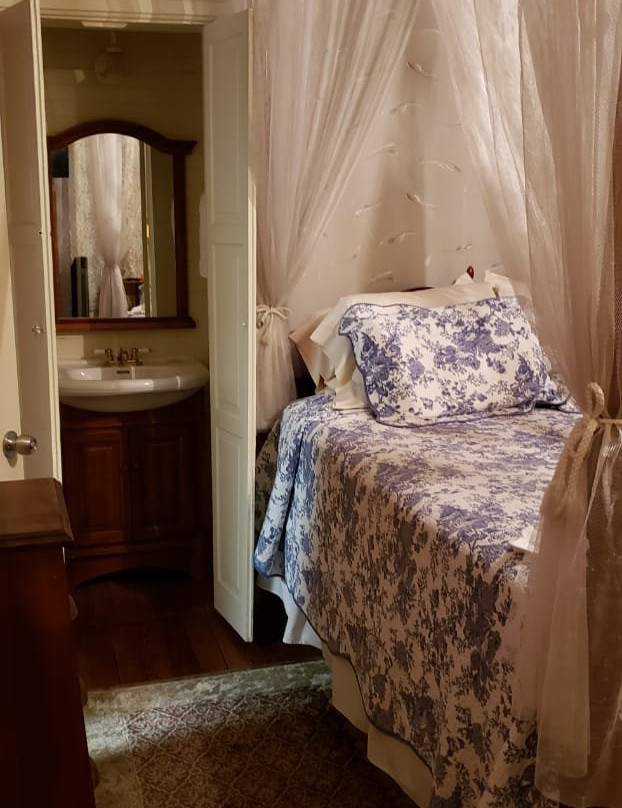 Roussell's Garden Bed & Breakfast主图