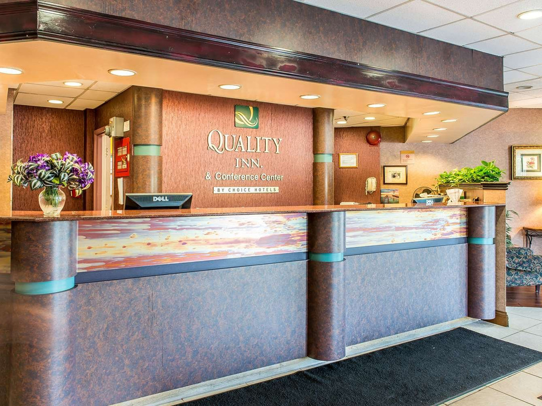Quality Inn and Conference Center主图