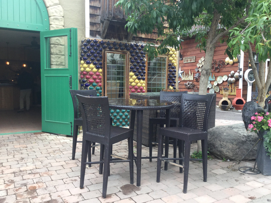 The Saskatoon Berry Farm-De Winton必去景点