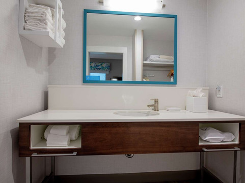 邓肯维尔欢朋套房酒店主图