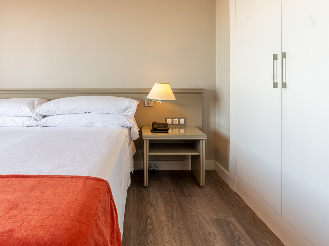 Hotel Pato Rojo主图