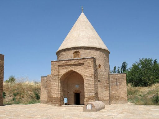 Ismaila Ata Mausoleum景点图片