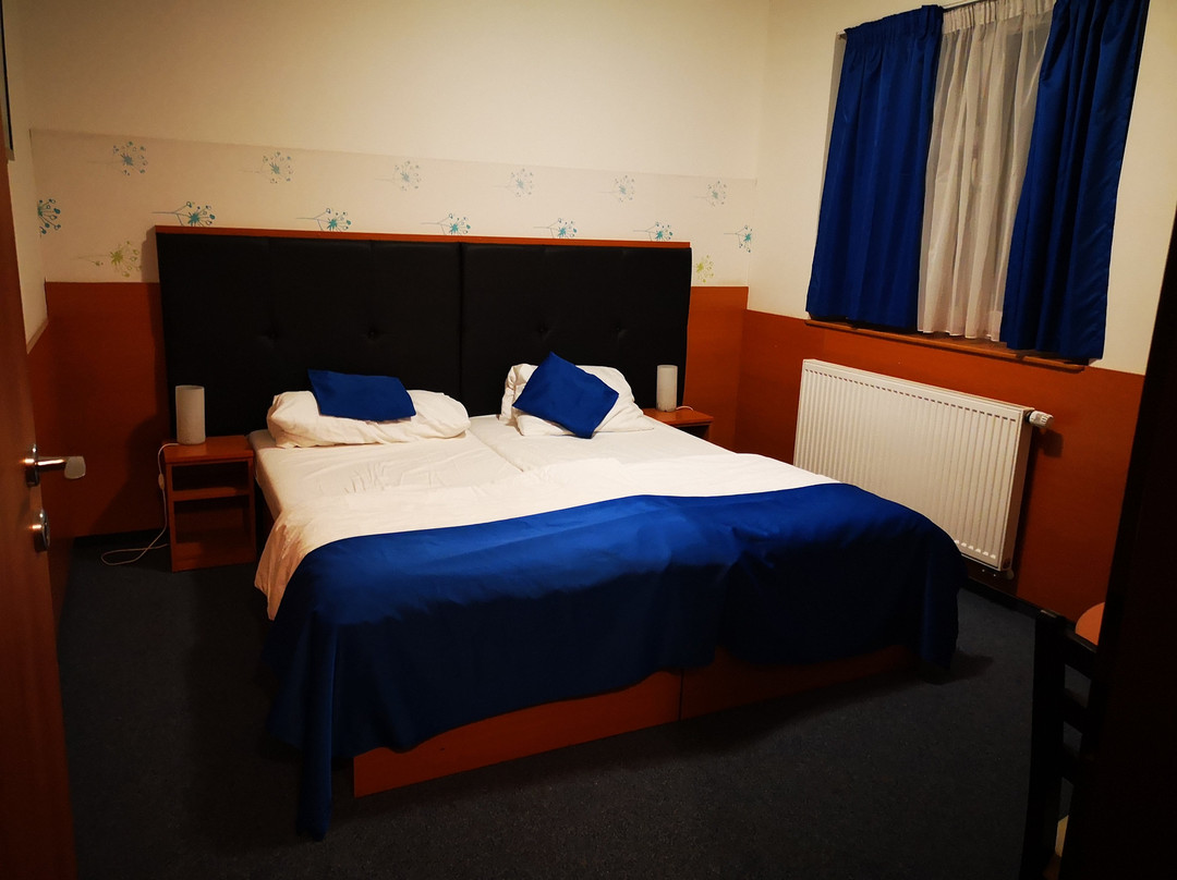 阿德巴酒店主图