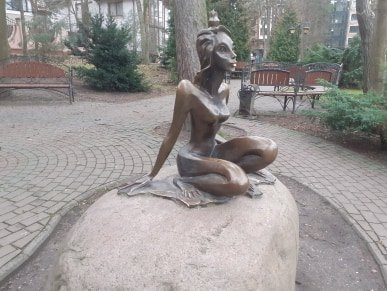 Sculpture Tsarevna-Lyagushka景点图片