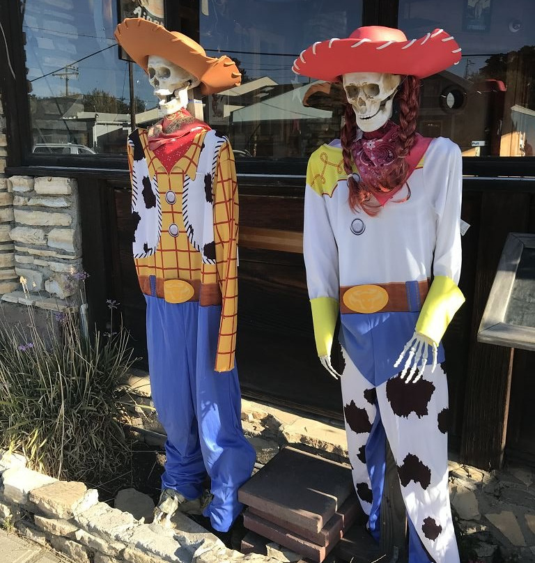 East Village-坎布里亚必去景点