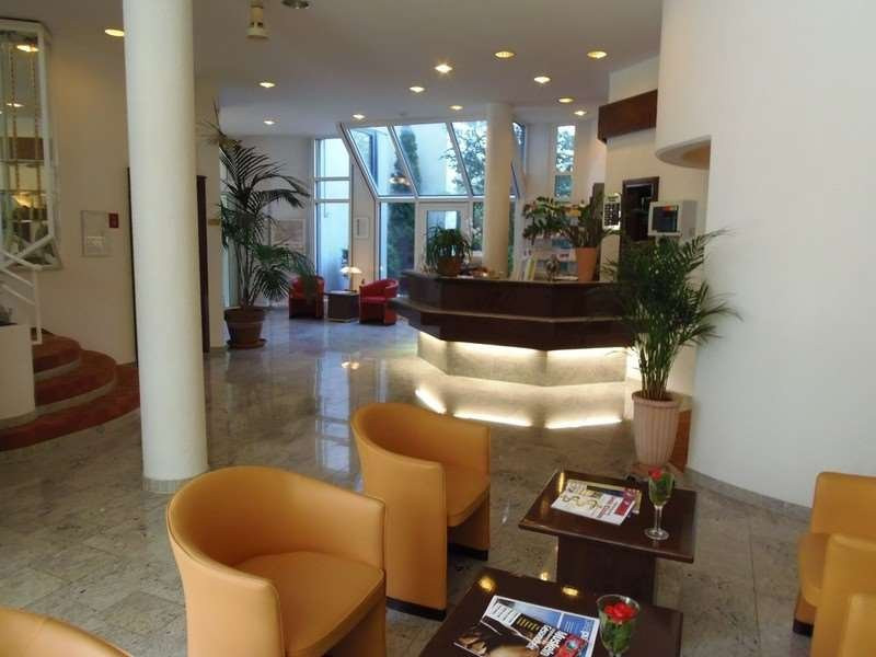 罗伊特林根弗斯滕霍夫酒店主图