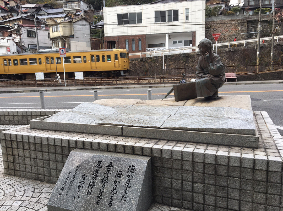 Statue of Hayashi Fumiko-尾道市必去景点
