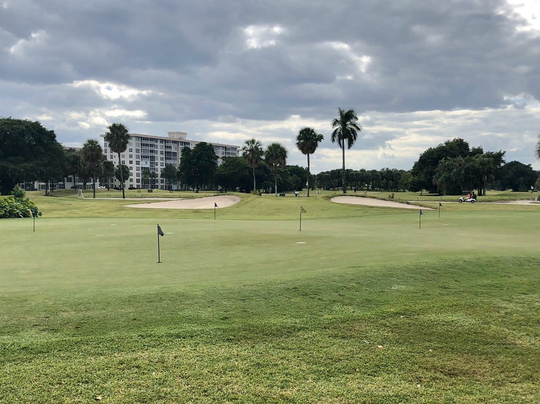 Palm Aire Country Club-庞帕诺比奇必去景点