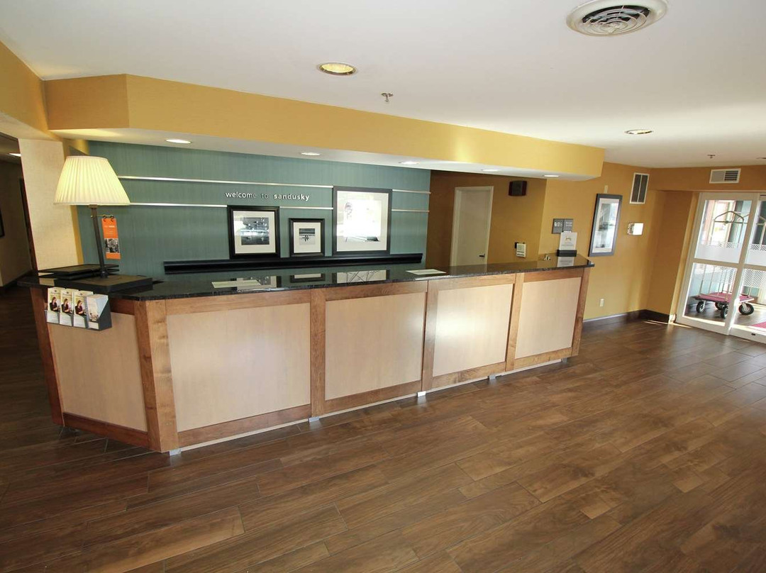 桑达斯基中央希尔顿恒庭酒店主图