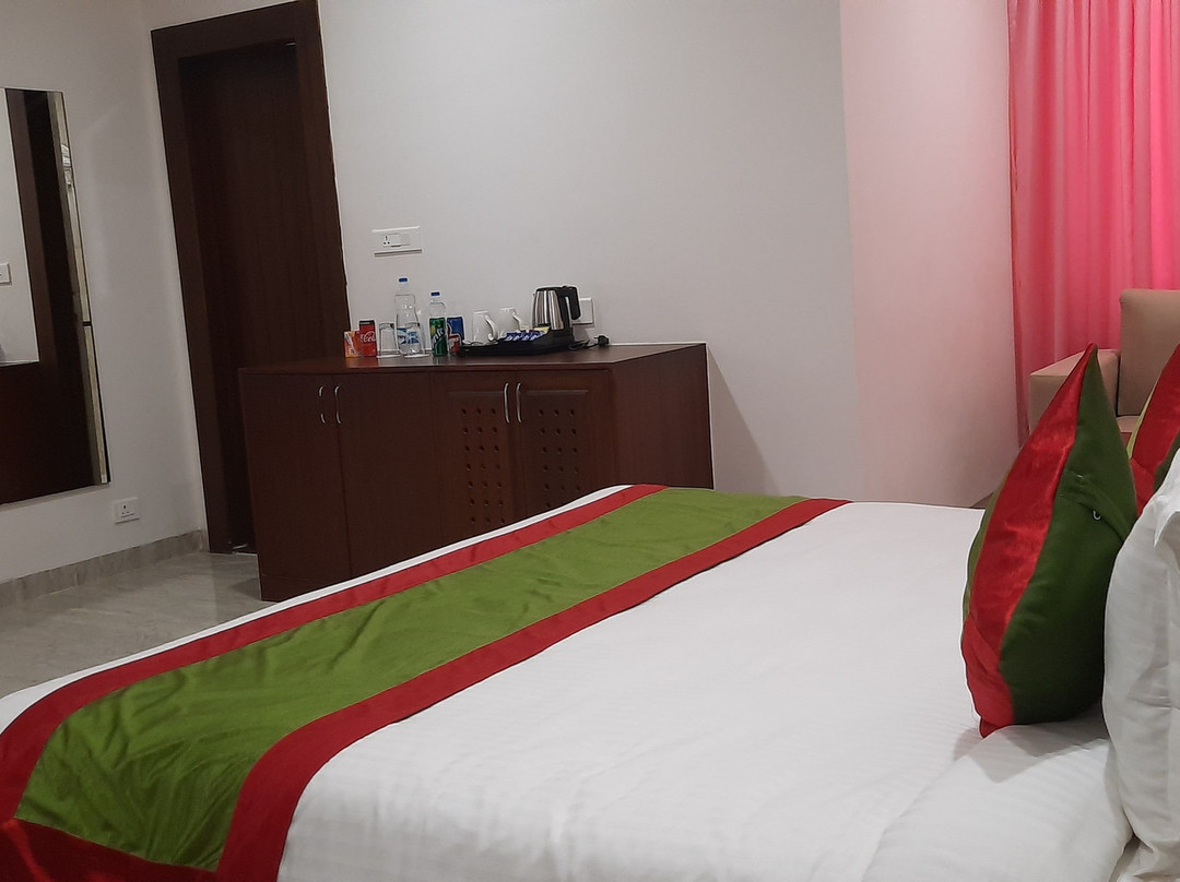 Hotel Grand Madhav Palace主图