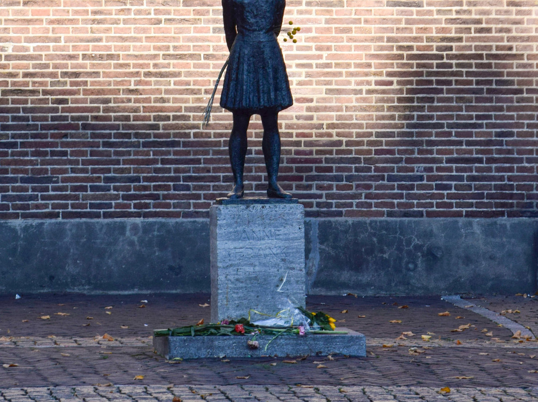 Statue Of Anne Frank-乌特勒支必去景点