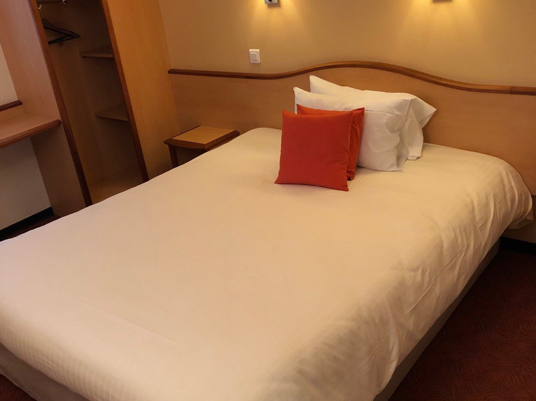 Brit Hotel Confort Montauban主图