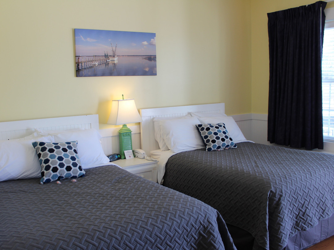 Topsail Shores Inn主图