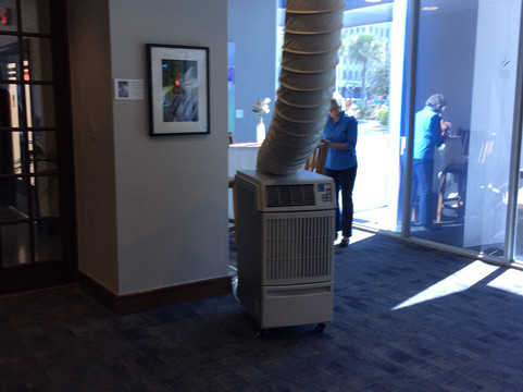 坦帕巴里摩尔酒店主图