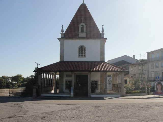 Capela De Nossa Senhora Da Ponte-巴塞洛斯必去景点