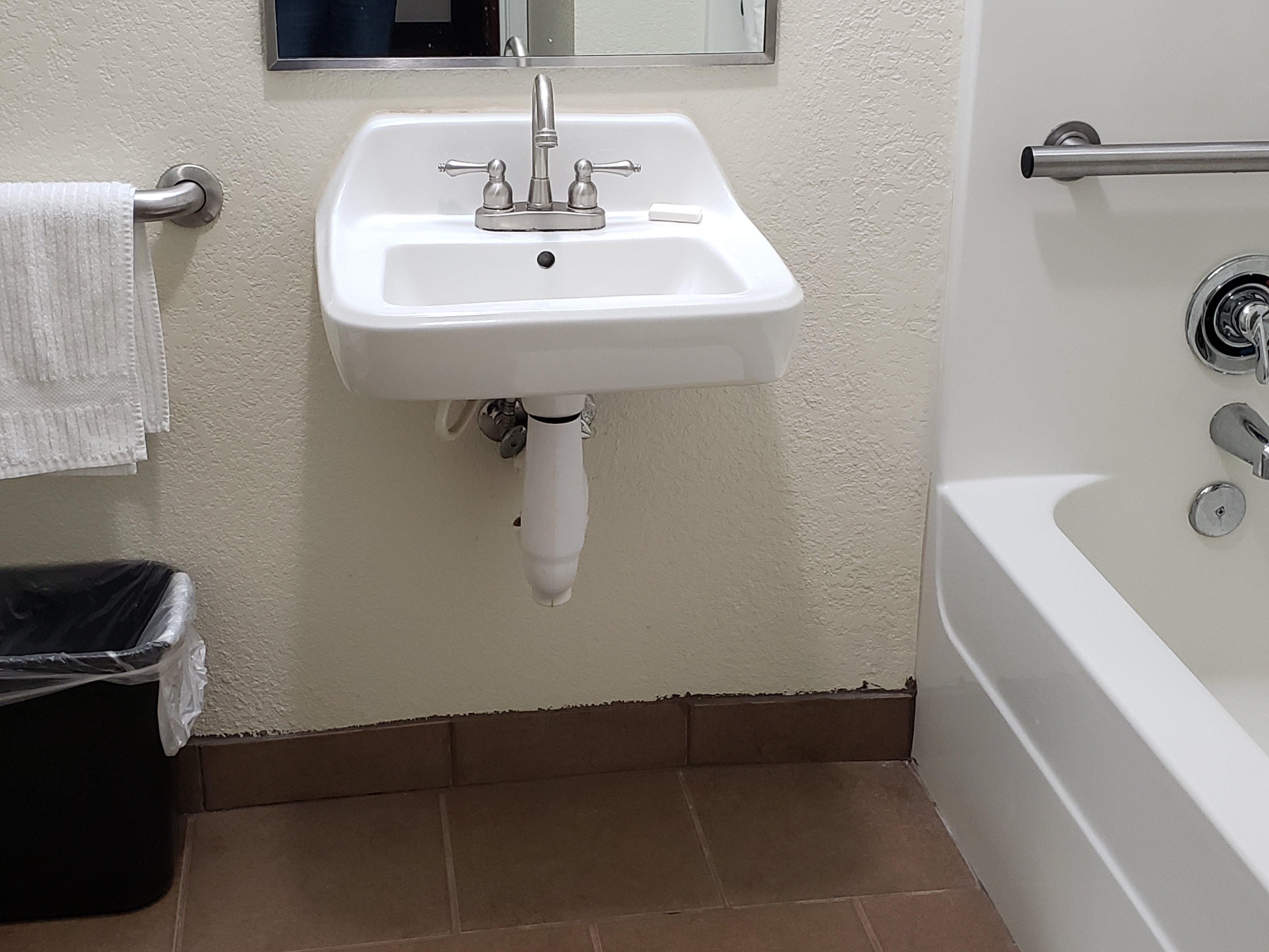 Candlewood Suites Kansas City Speedway, an IHG Hotel-浴室