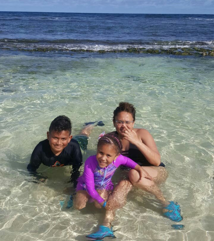 Playa Charquitos景点图片