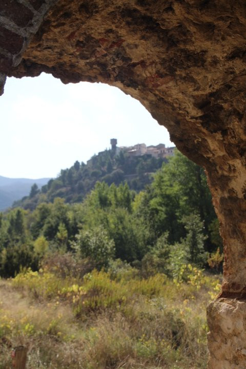 Ansignan Roman Aqueduct景点图片