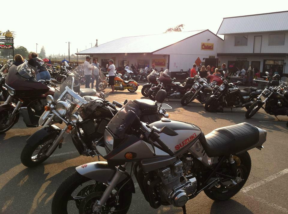 Liberty Lake旅游景点-Cruisers Bar & Grill