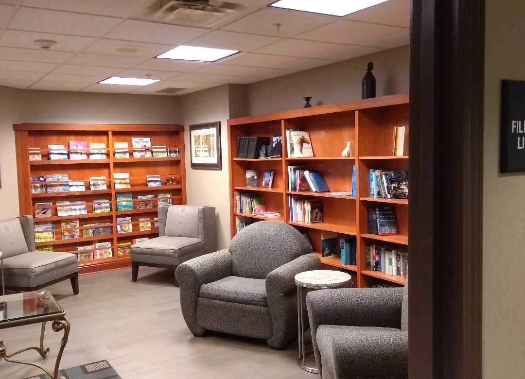 Hampton Inn East Aurora主图