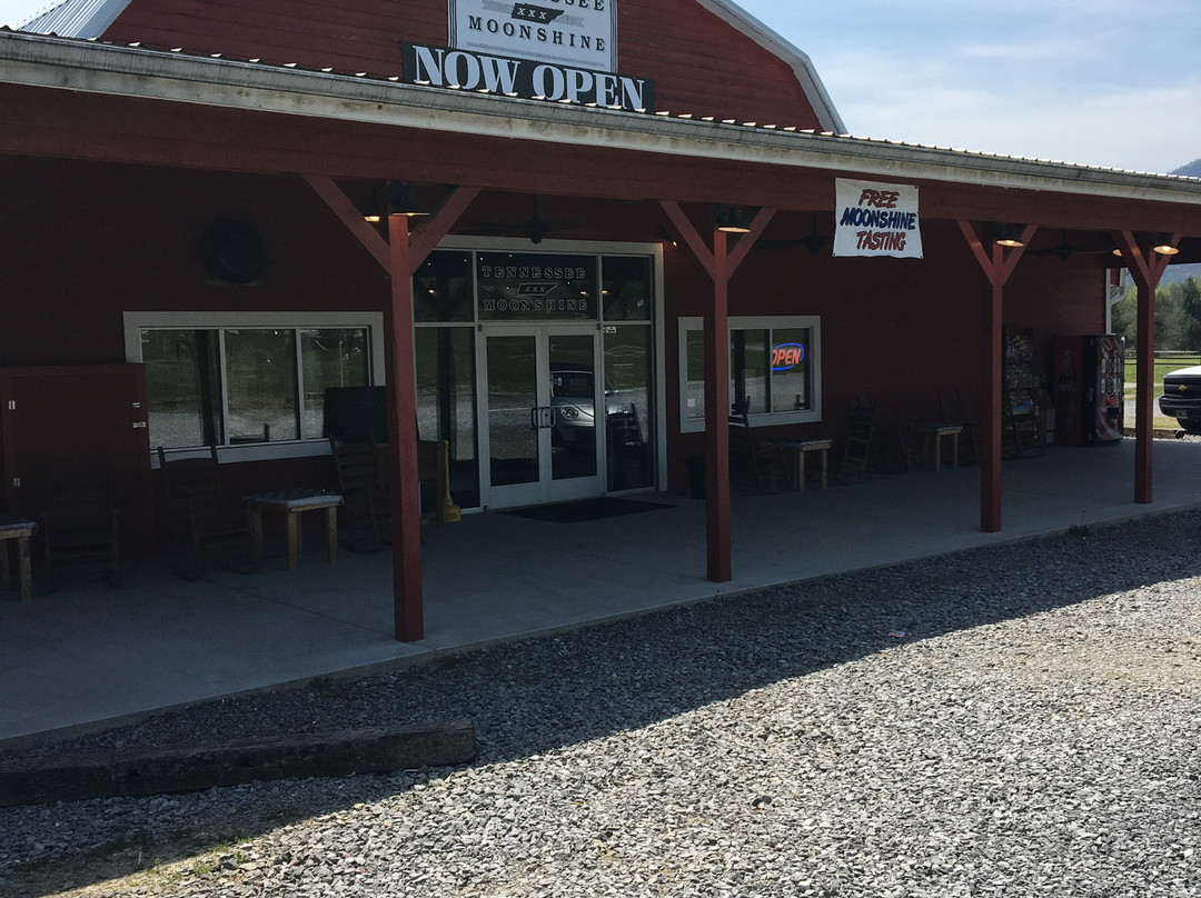 塞维尔维尔旅游景点-Tennessee Shine Co.