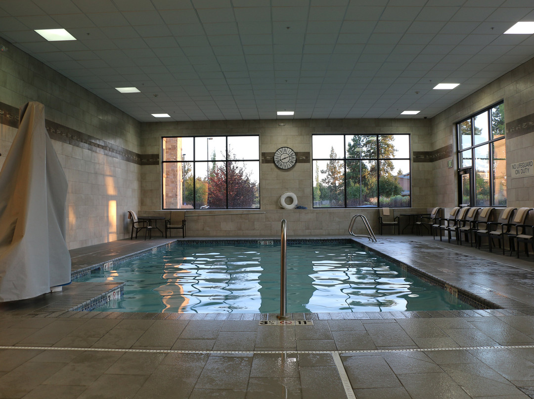 Hampton Inn & Suites Bend主图