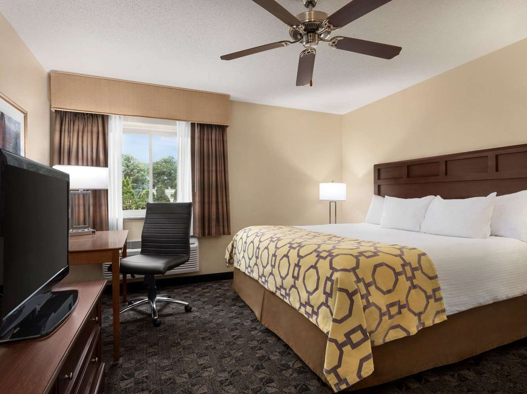 Baymont by Wyndham Mt. Pleasant主图