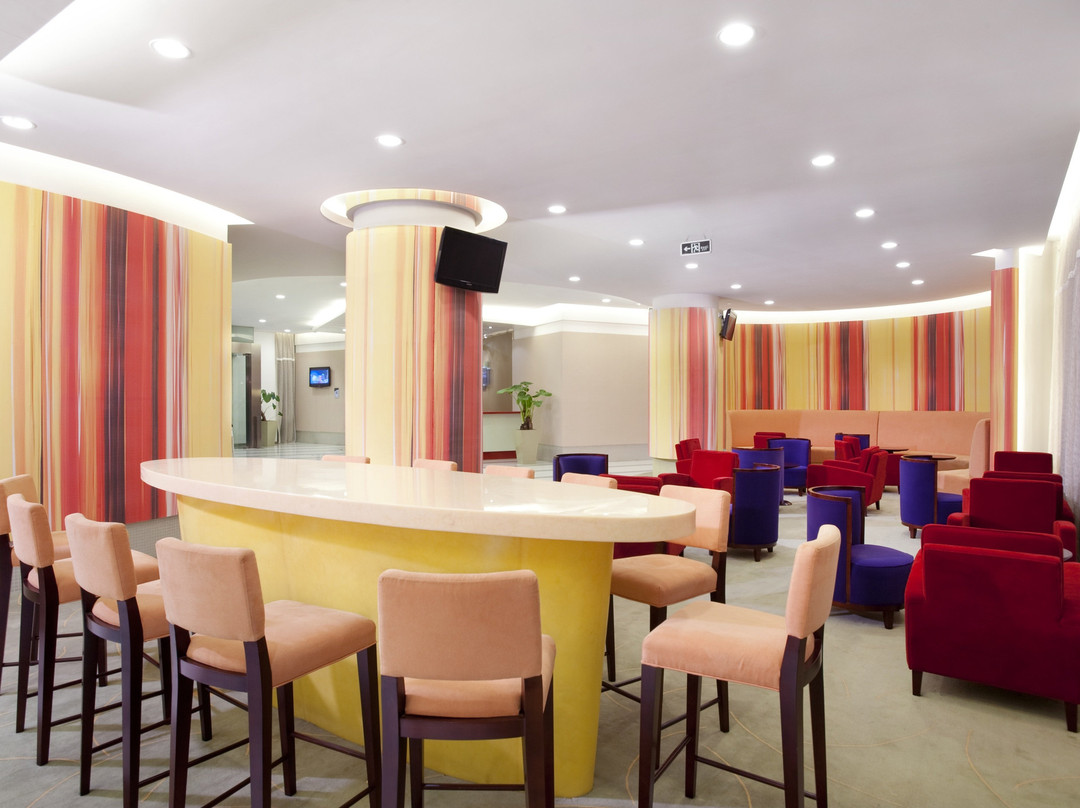 常熟黑钻国际养生城堡酒店主图