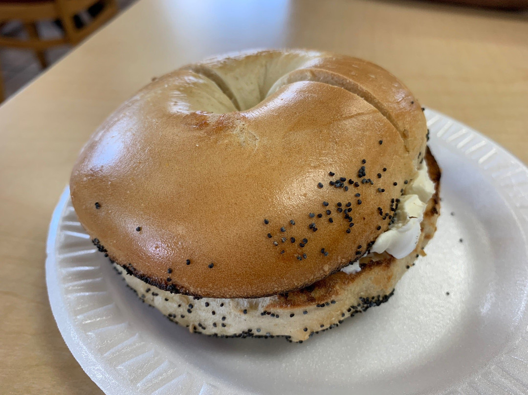 普莱恩斯伯勒餐馆和美食-Bagel Street