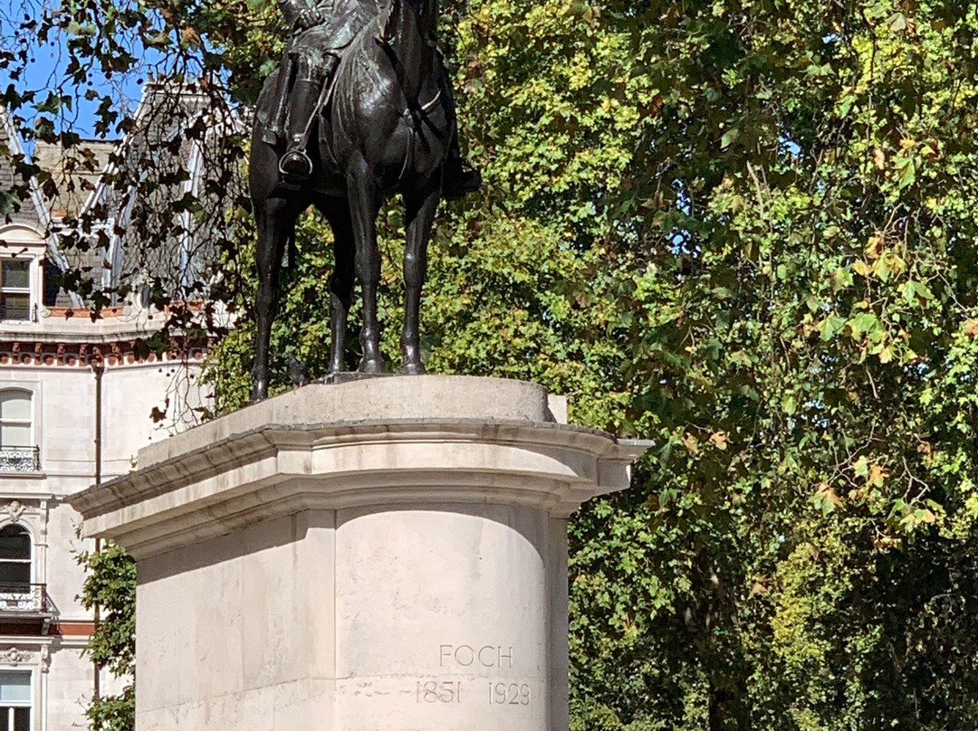 Ferdinand Foch Equestrian Statue景点图片