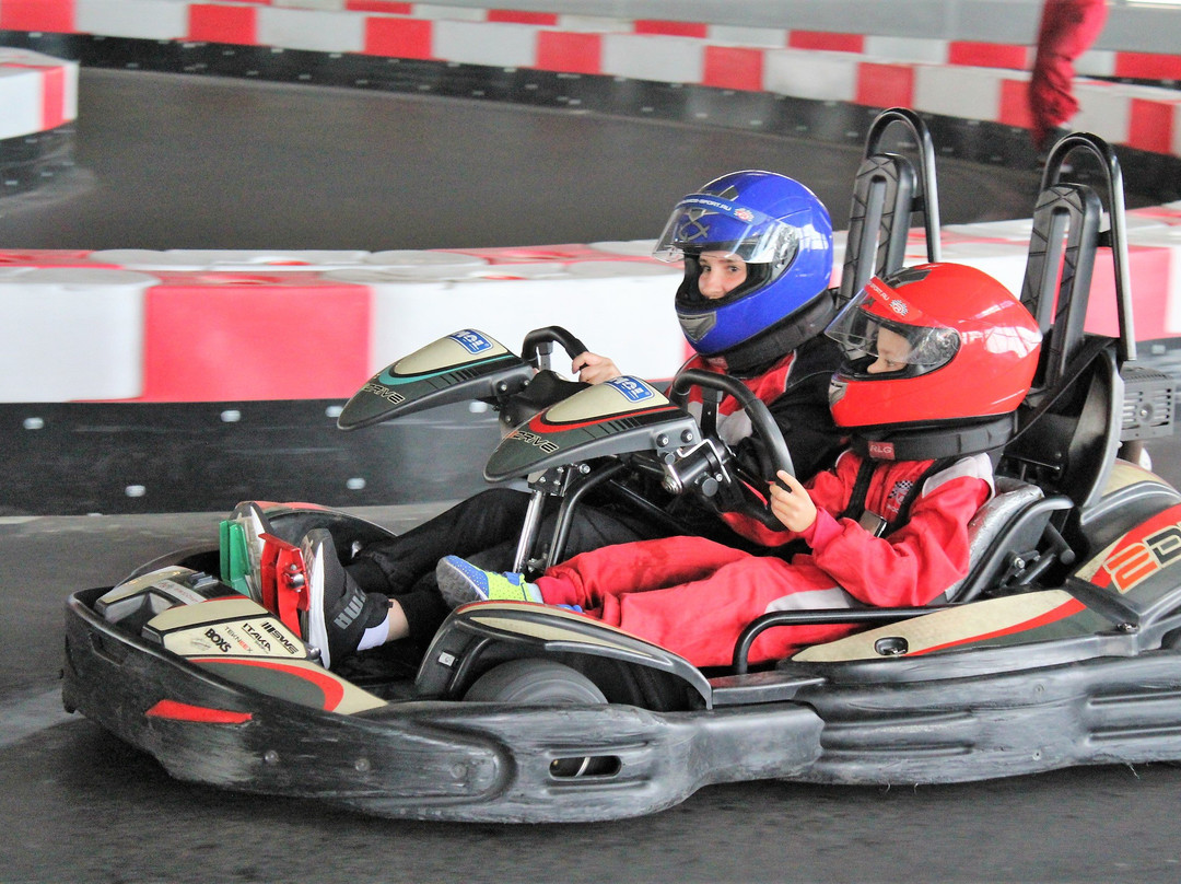 Indoor Go-Carting Center RUMOS-Sport景点图片
