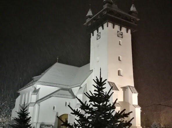 Biserica Reformata din Crasna-Crasna必去景点