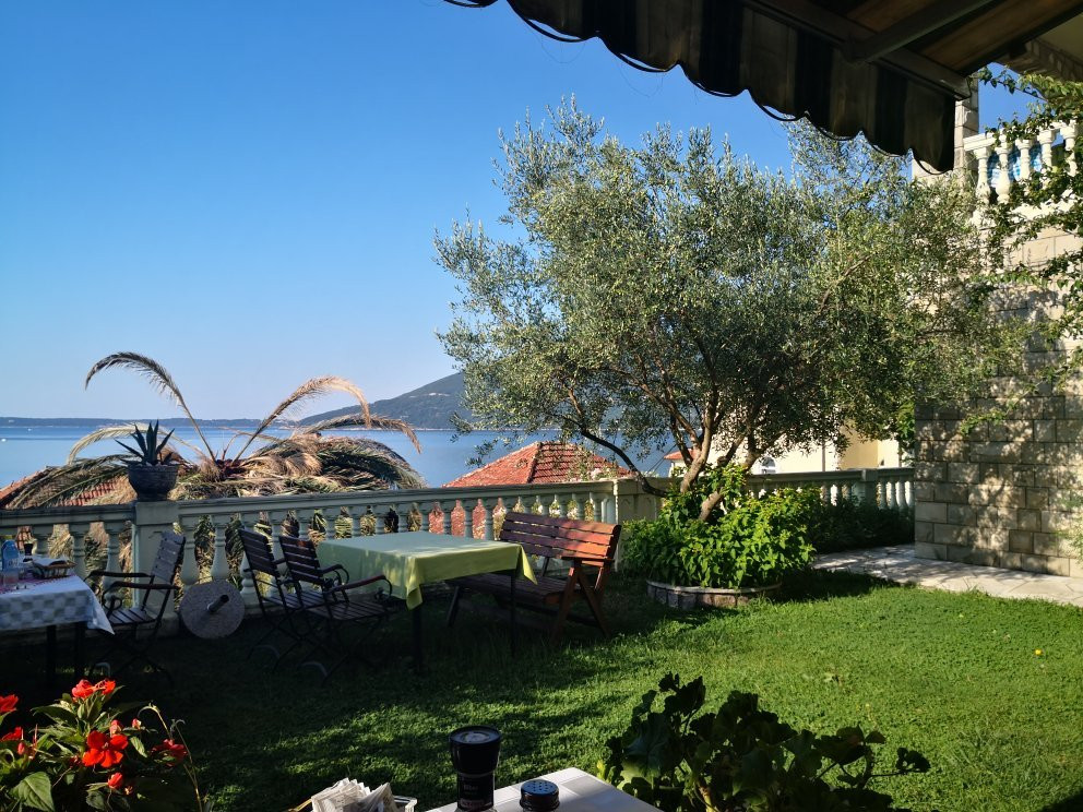 Garni Hotel Bokeska Noc主图