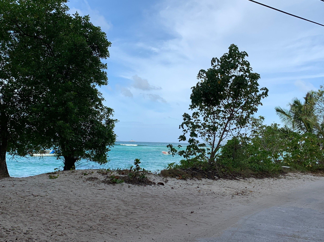 Anse La Blague景点图片