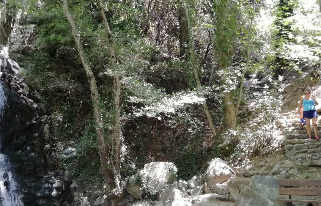 Chantara Waterfall景点图片