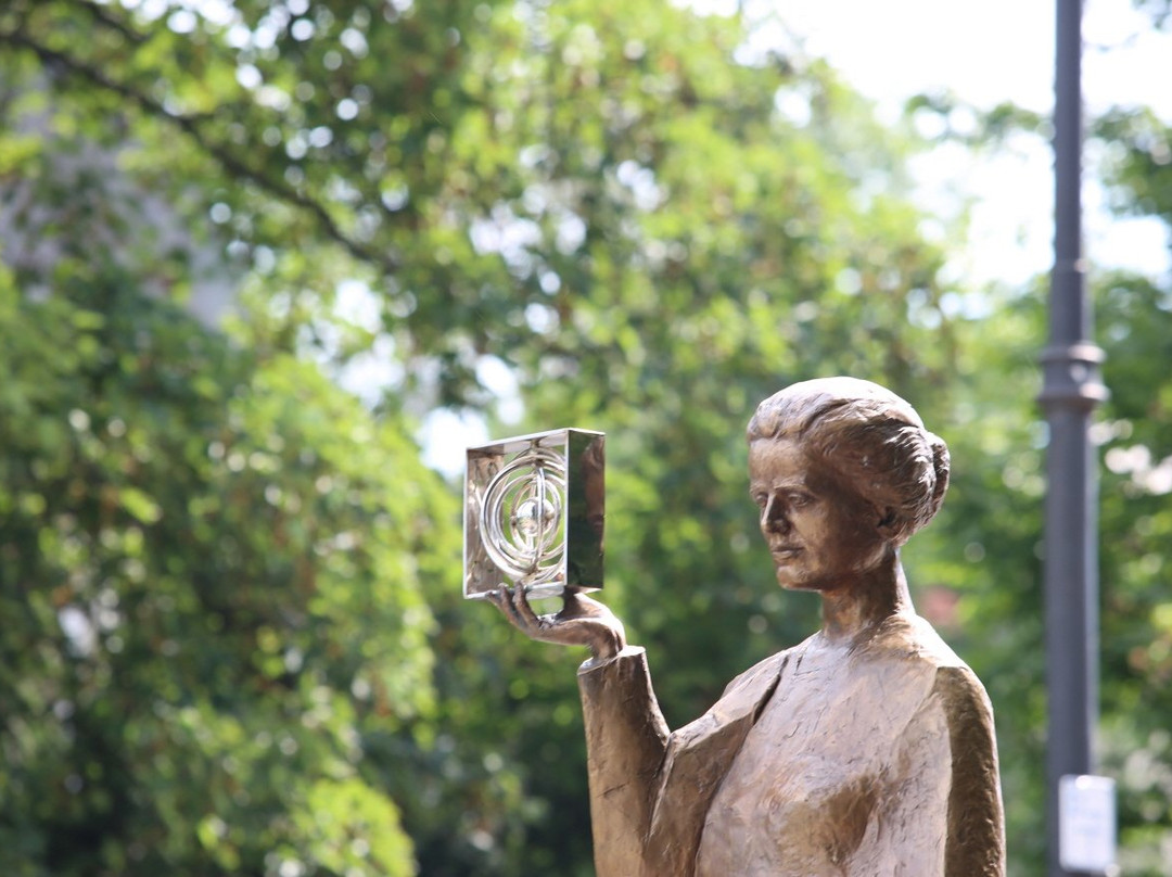 Monument to Maria Sklodowska-Curie景点图片