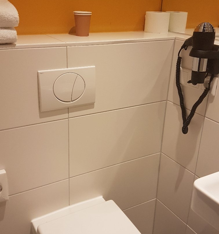 McDreams Hotel Monchengladbach主图