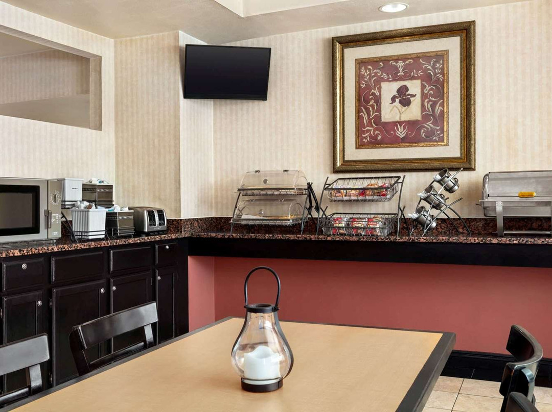 Baymont Inn & Suites Prince George at Fort Lee主图