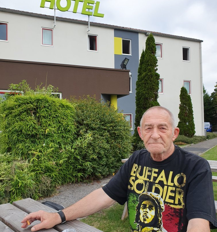 B&B HOTEL Calais Centre Saint-Pierre主图