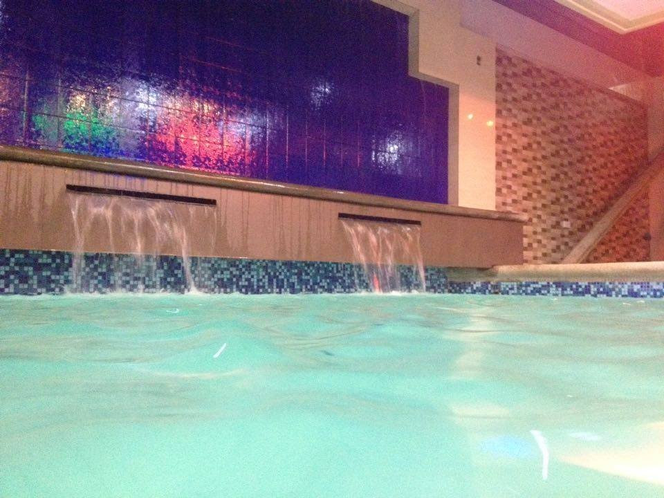 SouthPoolSide Tourist Inn主图