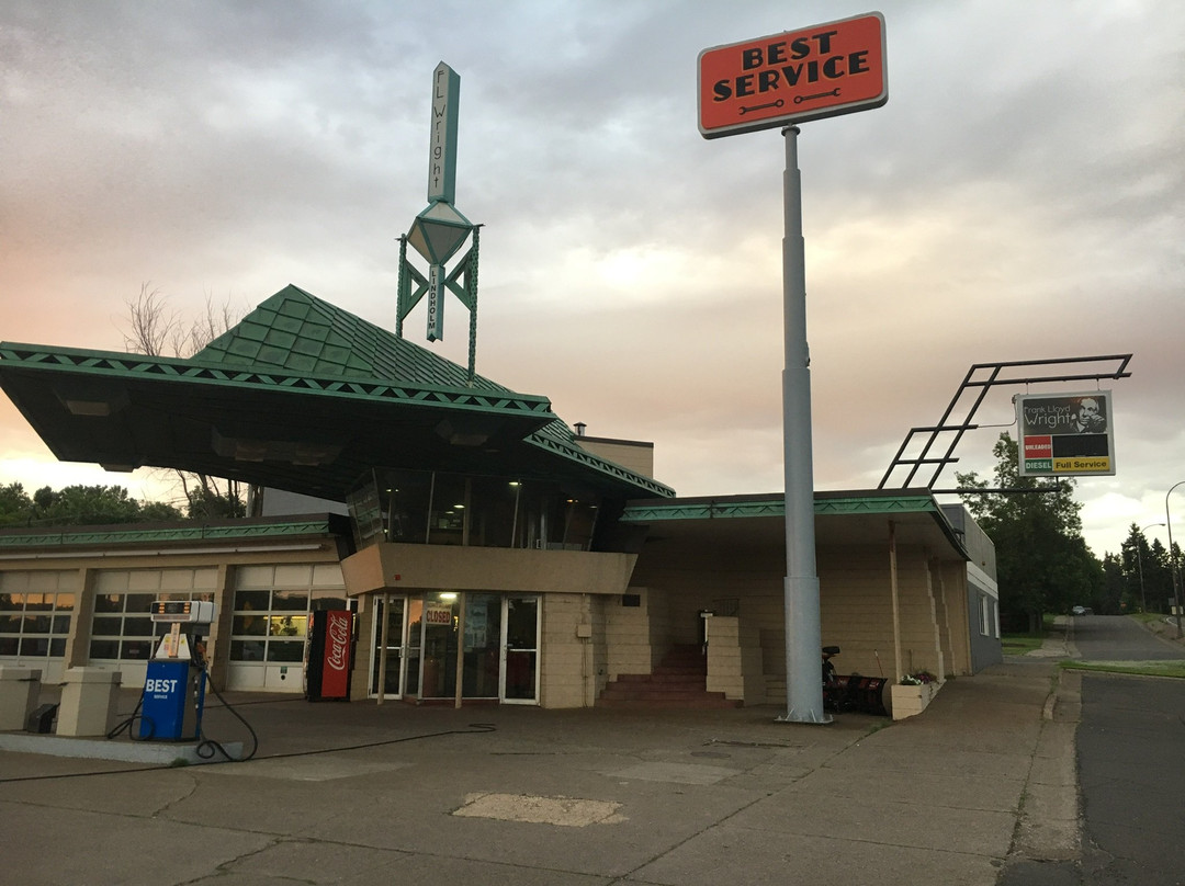 The R.W. Lindholm Service Station by Frank Lloyd Wright景点图片