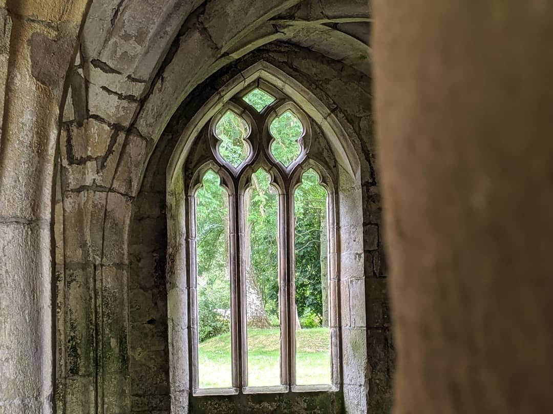 Valle Crucis Abbey景点图片