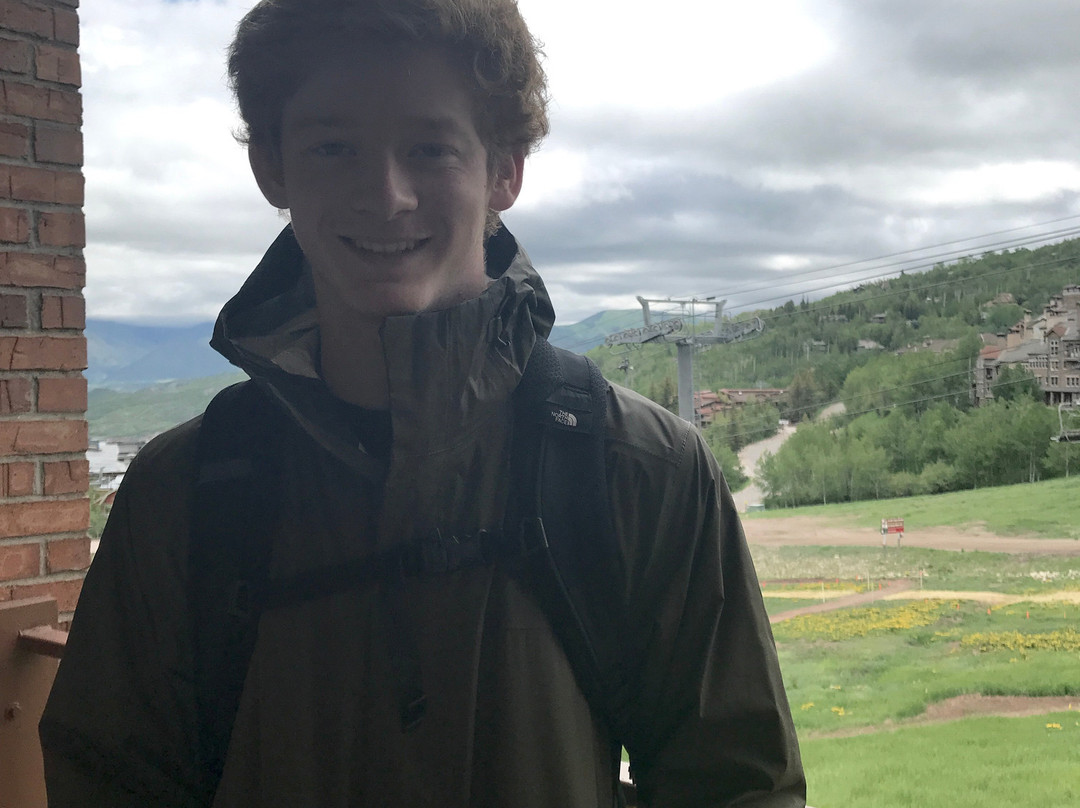 Mountain Chalet Snowmass主图