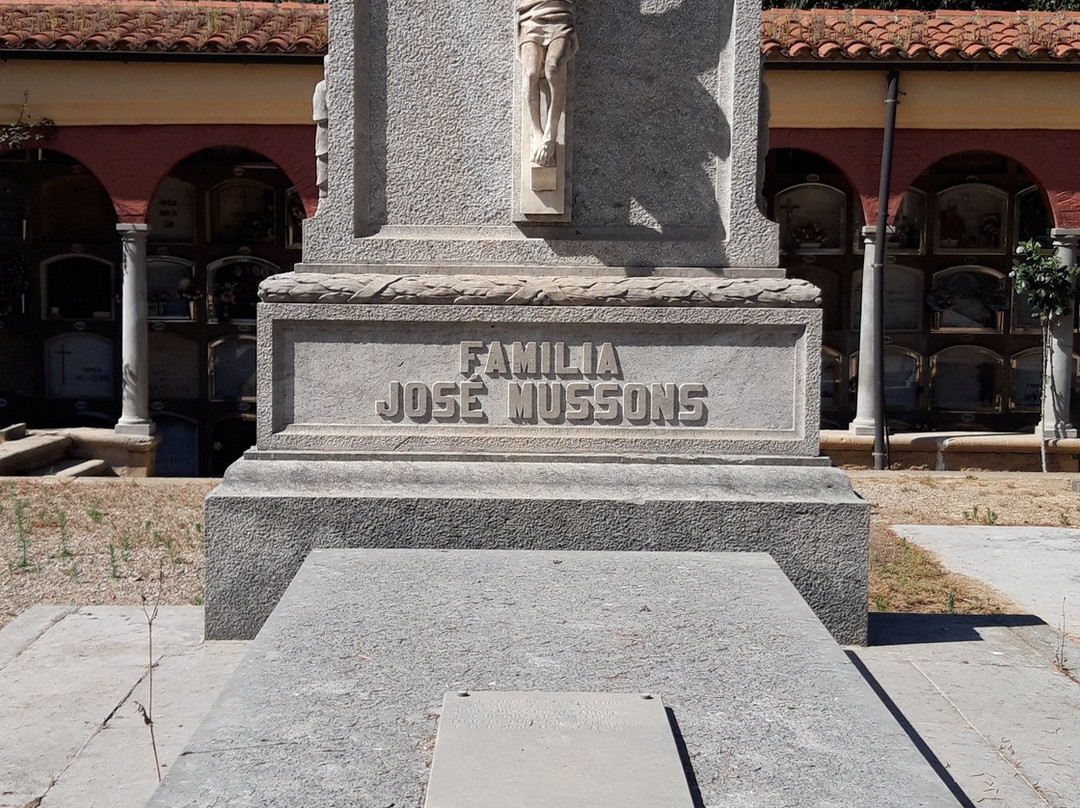 Cementiri Vell d'Igualada-伊瓜拉达必去景点